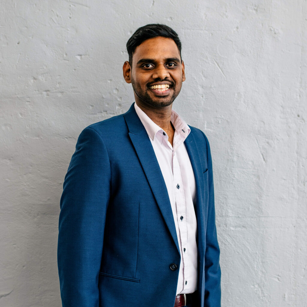 Clairs Keeley Lawyers Staff Portrait: A smiling lawyer in Perth, WA. Providing expert Family & Commercial Law, Wills & Estate Planning.